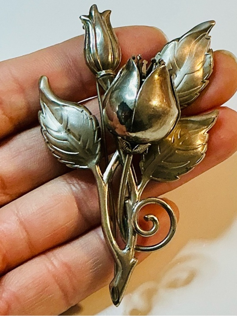 VTG Silver Tone Floral Rose Corsage Brooch Pin - READ